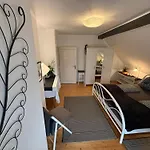 Komposch - Adults Only * Reifnitz