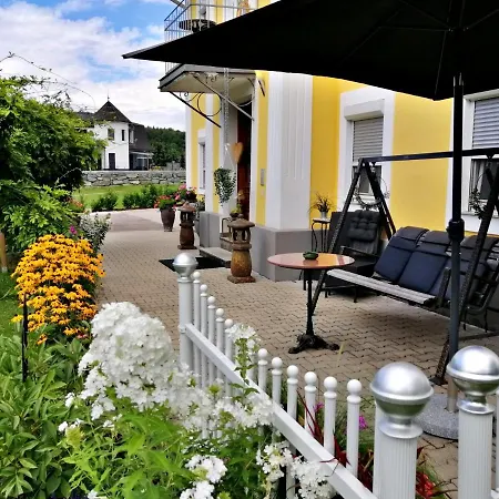 Komposch - Adults Only * Reifnitz