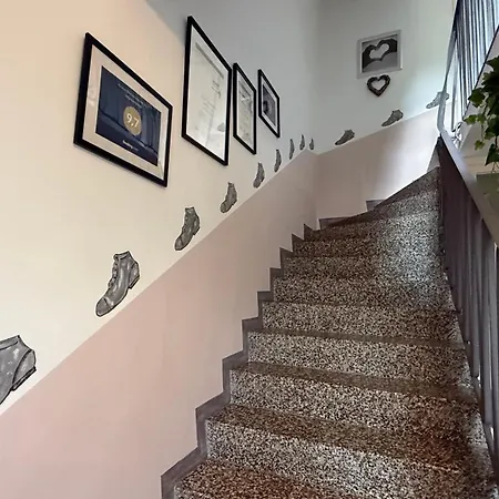 Komposch - Adults Only *