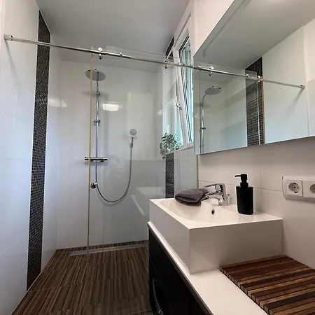 Komposch - Adults Only 아파트