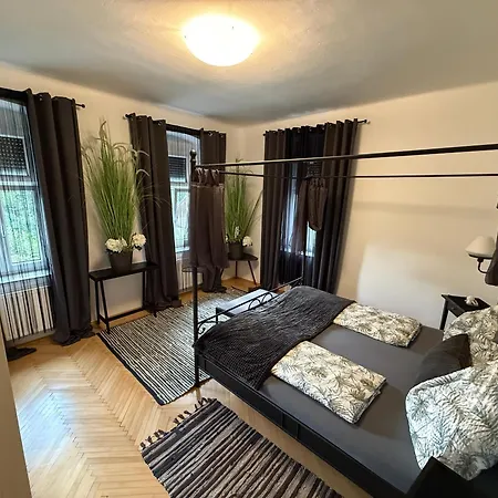 아파트 Komposch - Adults Only