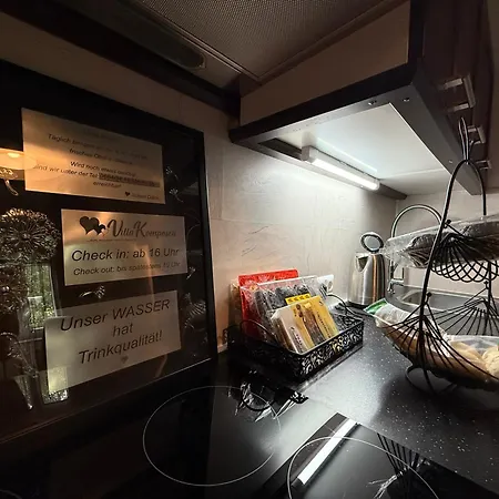 Komposch - Adults Only