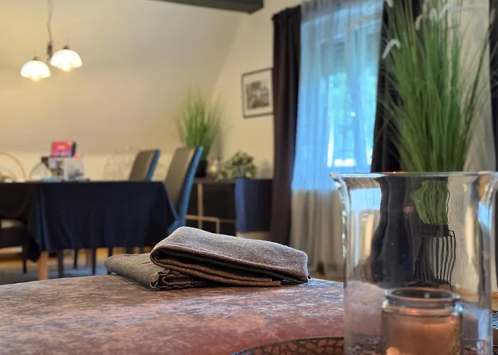 Komposch - Adults Only