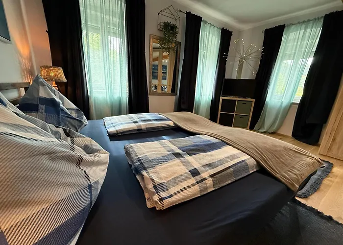 Komposch - Adults Only * רייפניץ