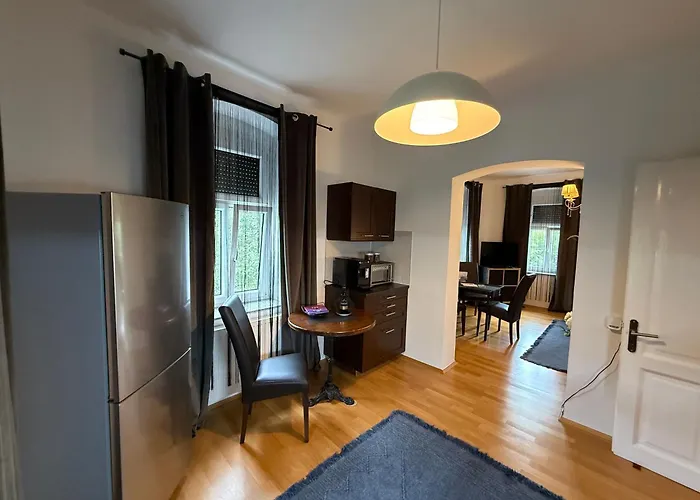 Komposch - Adults Only Reifnitz