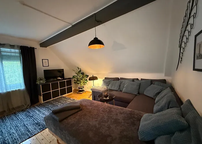 Komposch - Adults Only רייפניץ