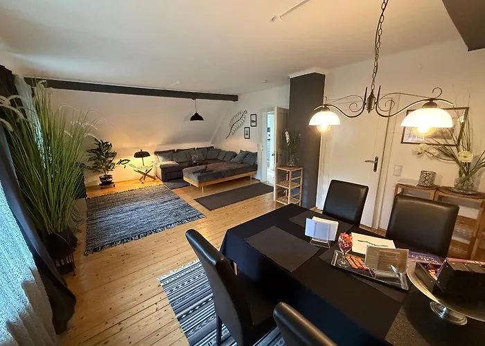 Komposch - Adults Only