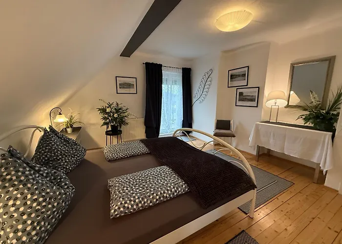 Komposch - Adults Only * רייפניץ