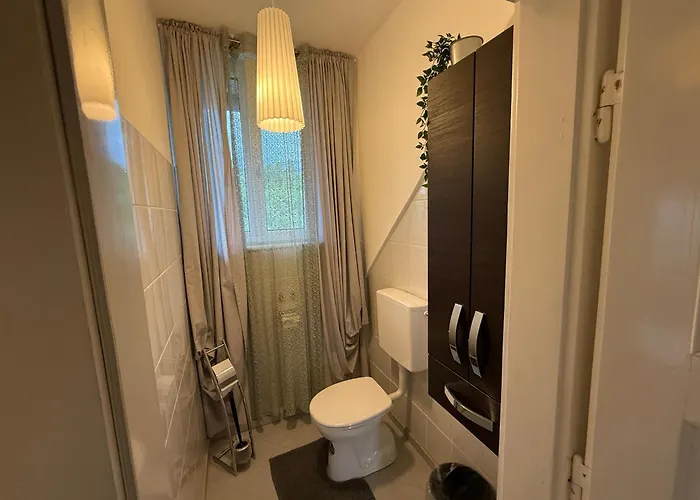 Komposch - Adults Only