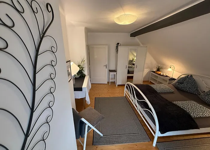 Komposch - Adults Only * Reifnitz