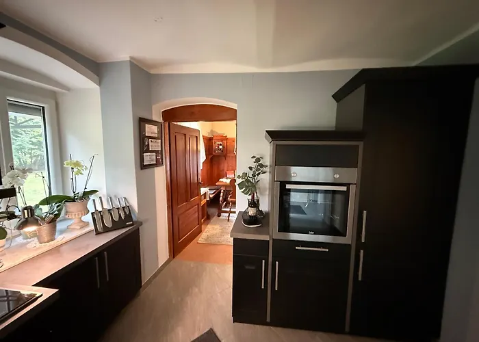 Komposch - Adults Only