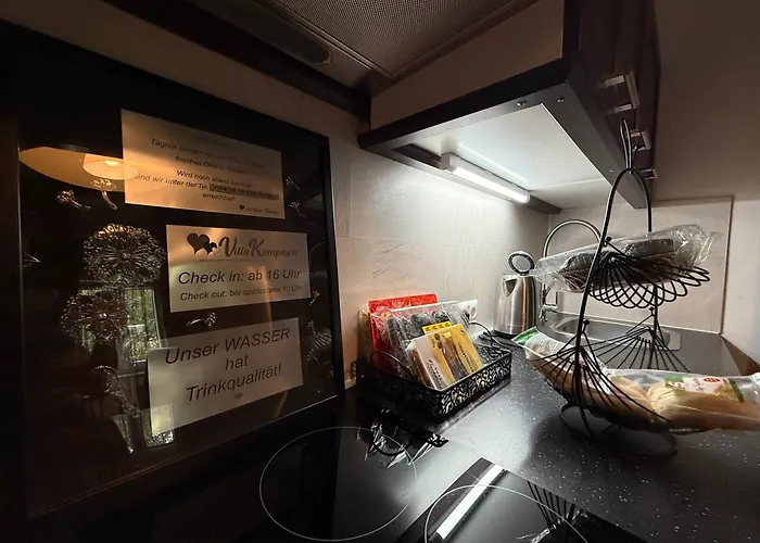 Komposch - Adults Only