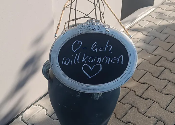 Komposch - Adults Only