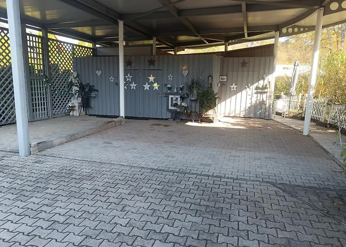 Komposch - Adults Only רייפניץ